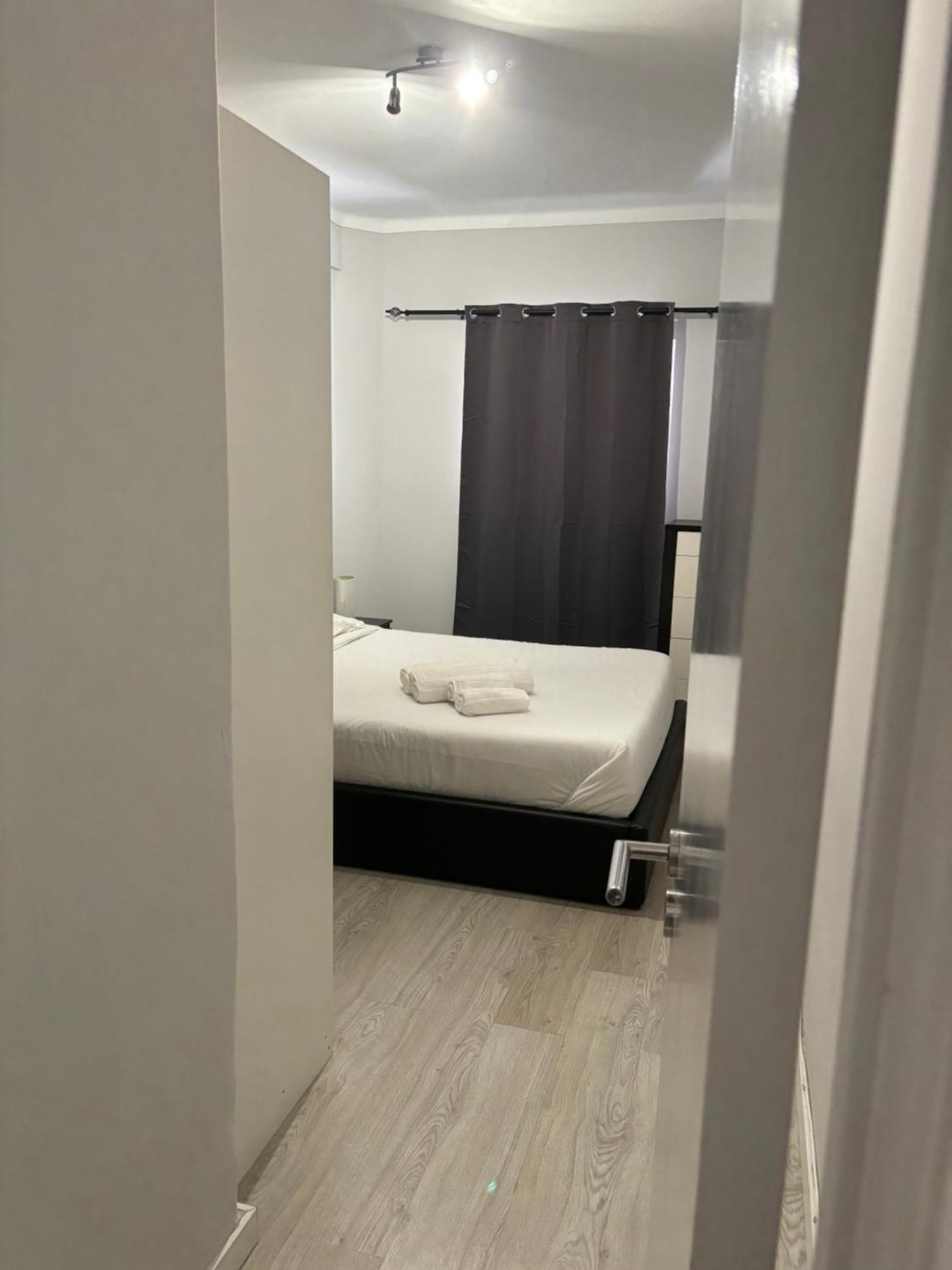 Apartamento Remodelado No Seixal Seixal  Exterior photo
